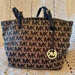 Michael Kors Tote